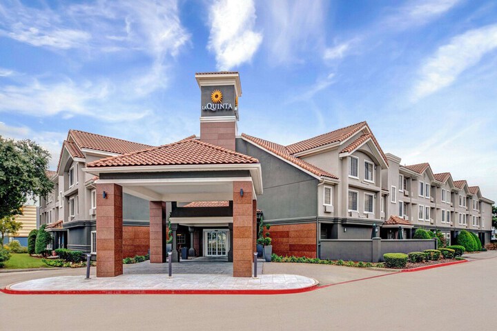 Hotel 3 of 48