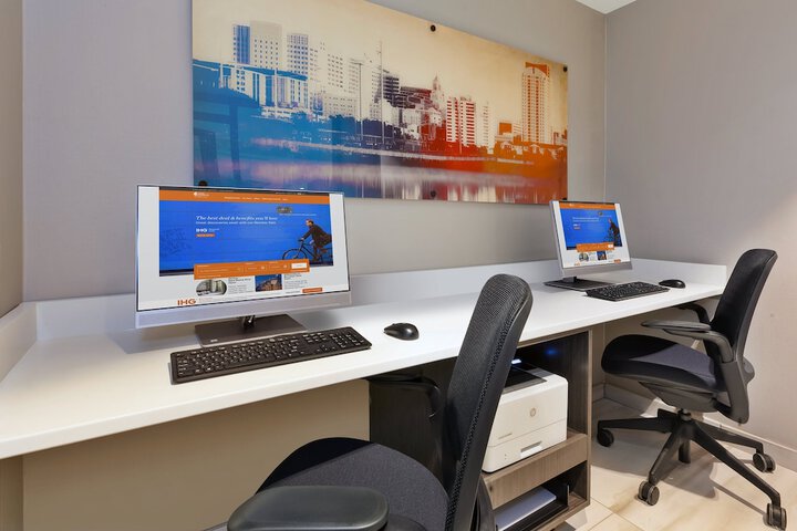 Hotel Indigo Rochester – Mayo Clinic Area by IHG