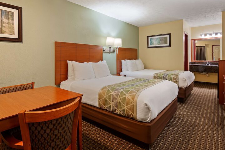Room 14 of 19