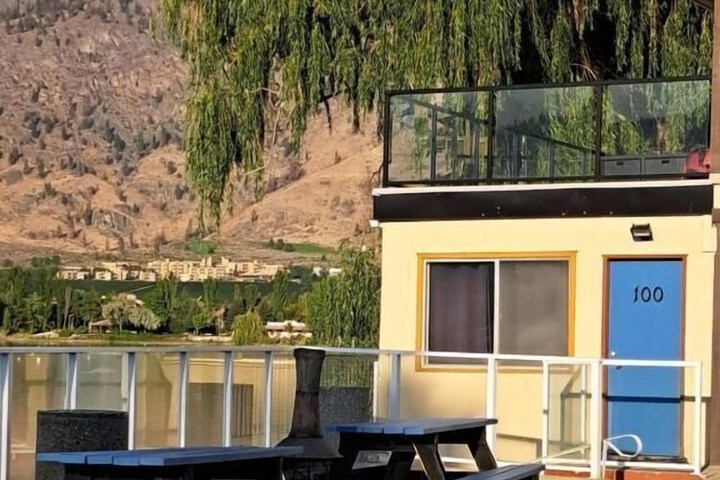 Richter Pass Beach Resort