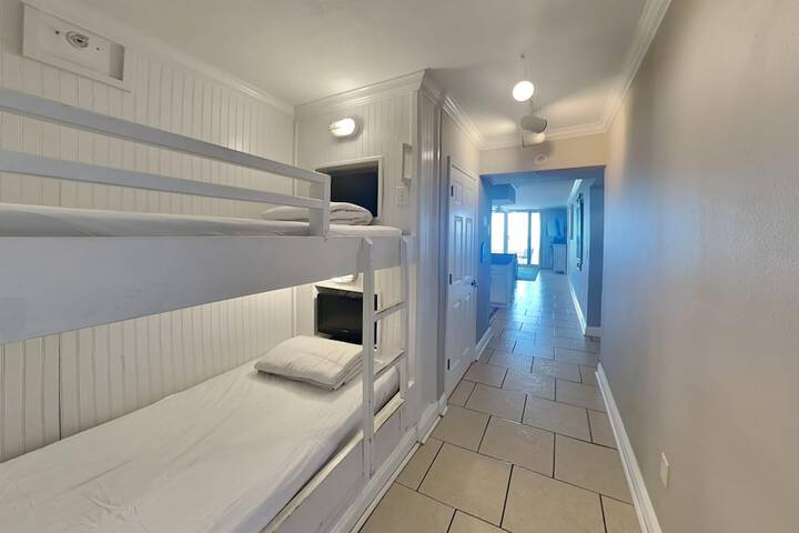 Room 203 of 394