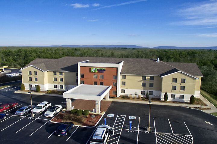 Hotel 5 of 30