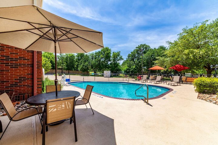 Pool 6 of 49