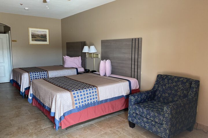 Room 80 of 94