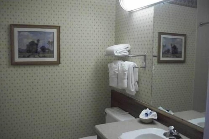 Room 8 of 67