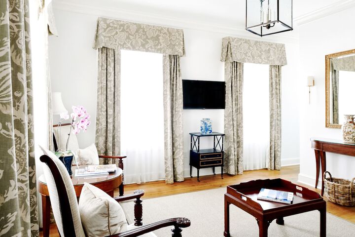Room 53 of 129