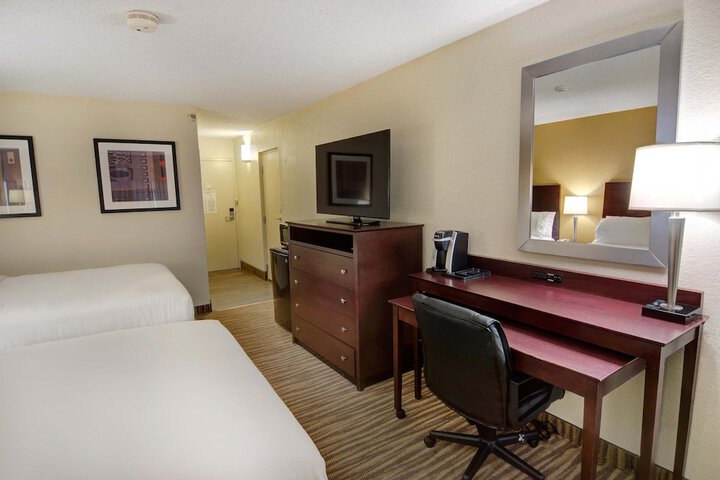 Room 16 of 47