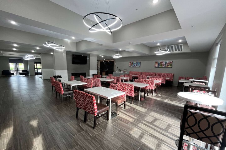 La Quinta Inn & Suites by Wyndham Coralville Iowa City