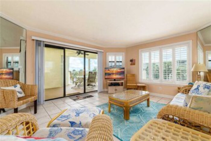 Colony Reef 2312 Condo