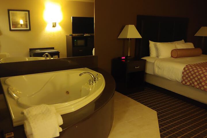 Room 18 of 64