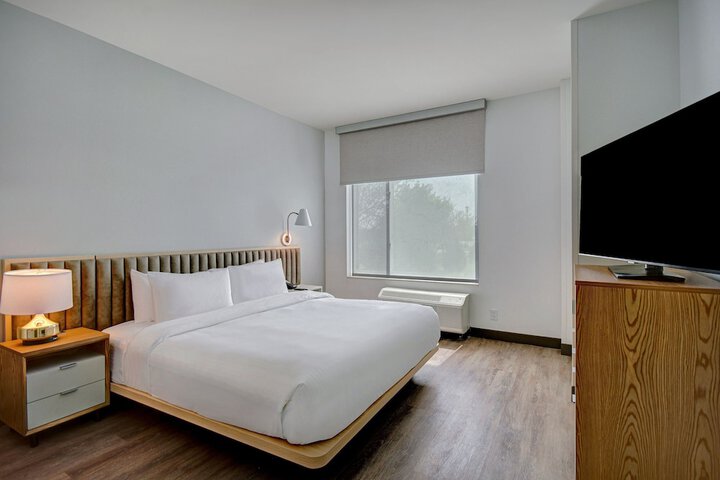 Room 18 of 35