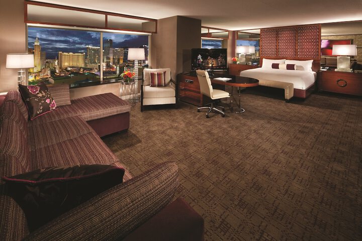 Room 44 of 99