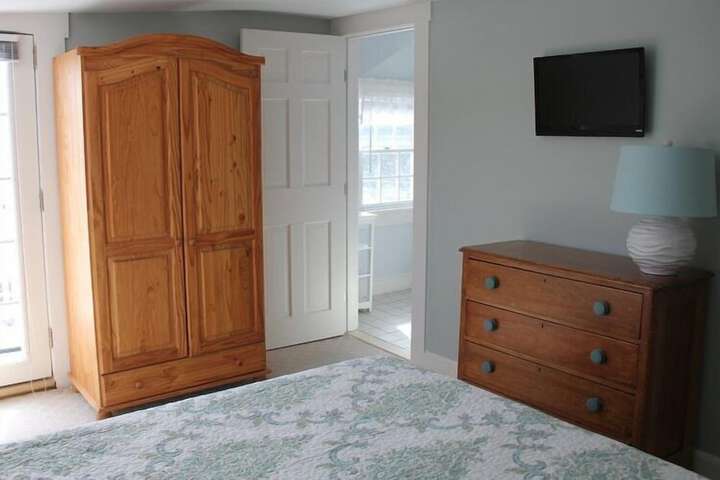 Room 17 of 44