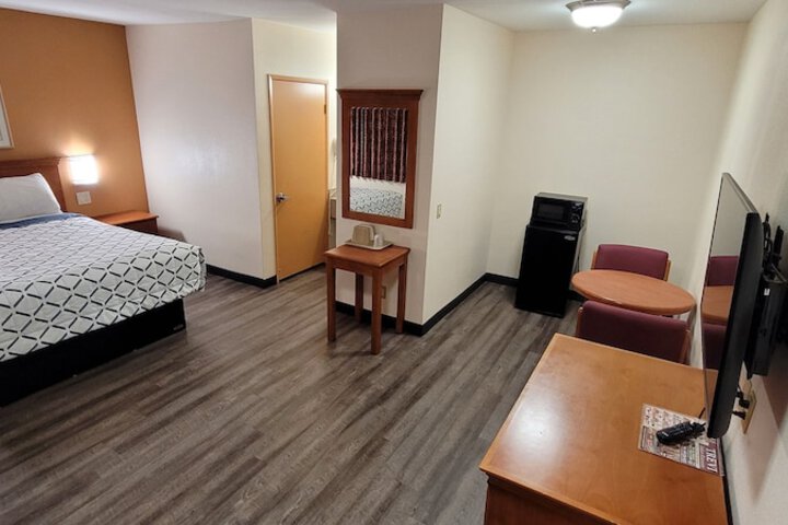 Room 37 of 53