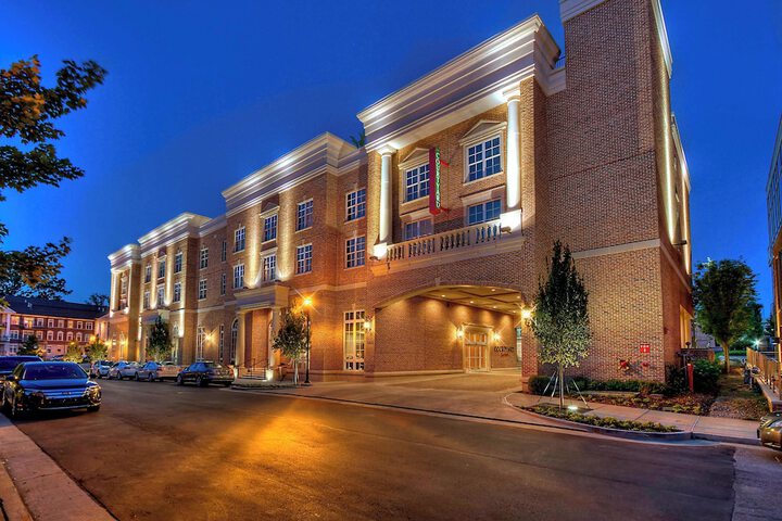 Hotel 4 of 63