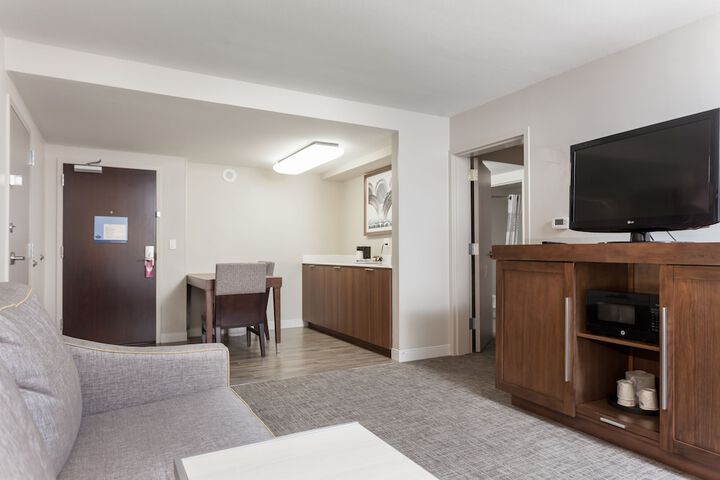 Room 30 of 41