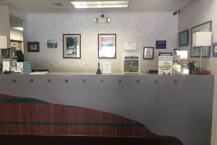 Mountain Inn & Suites