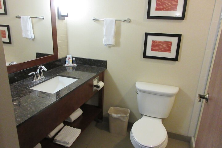 Room 62 of 132