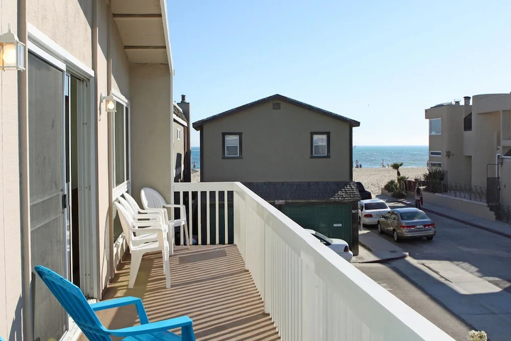 3612 Seashore Drive Abru 4 Bedroom Duplex