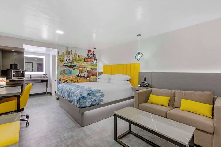Room 7 of 27