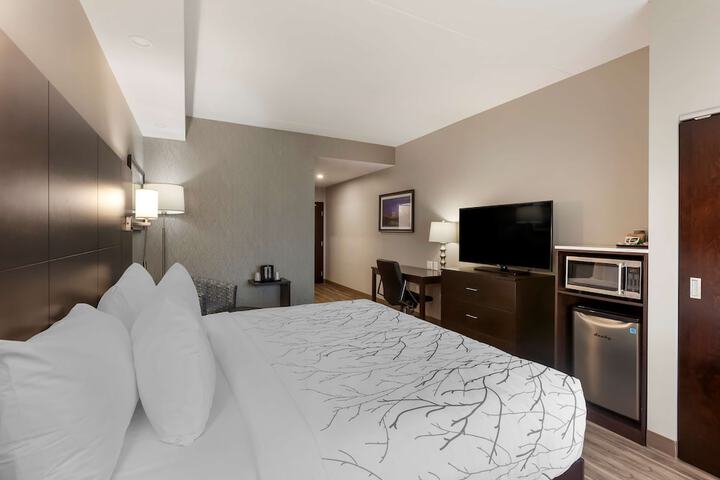 Room 36 of 53