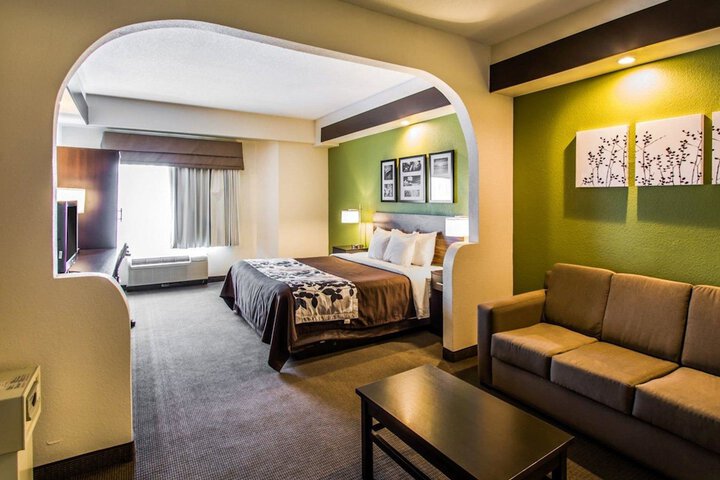 Room 13 of 41