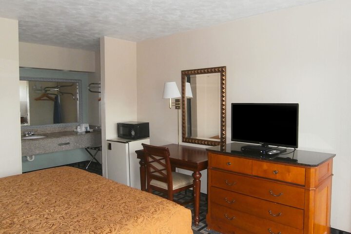 Room 16 of 20