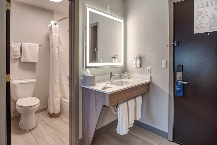 Holiday Inn Express Portland East - Troutdale by IHG
