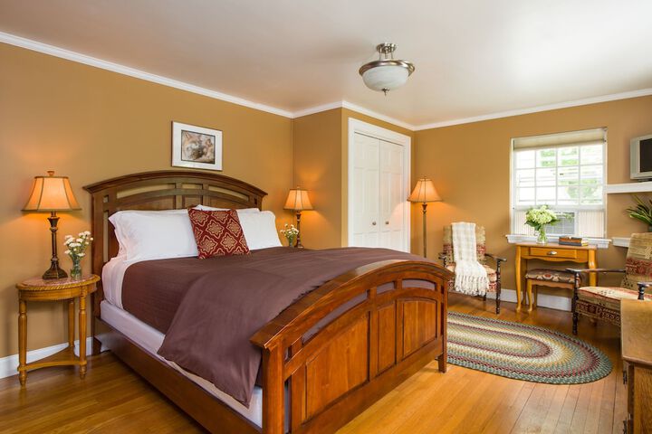 Room 10 of 43