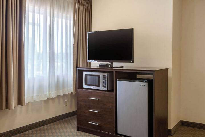 Quality Inn Ontario
