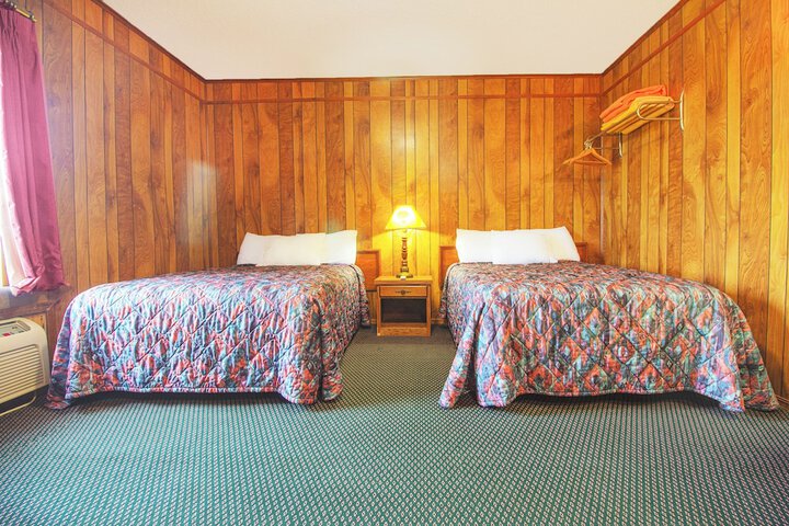Room 28 of 92