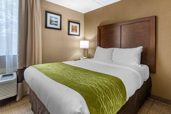 Room 20 of 32