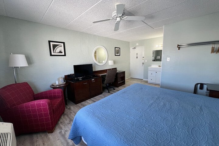 Room 36 of 48