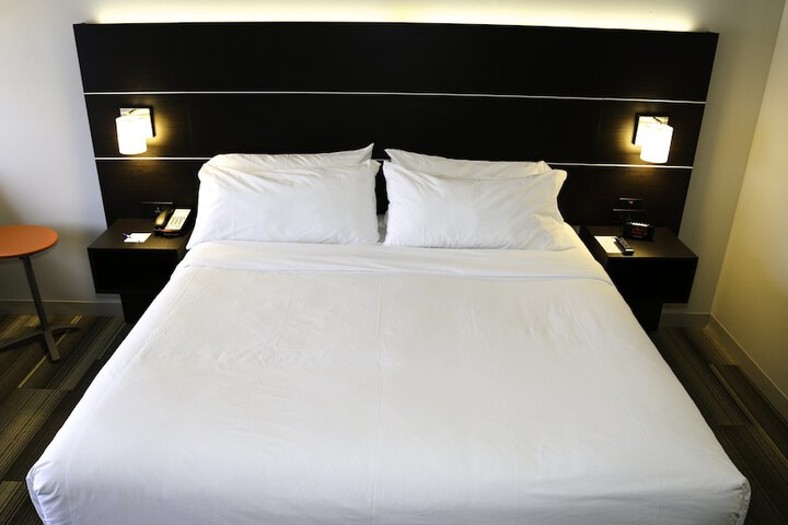 Room 13 of 57