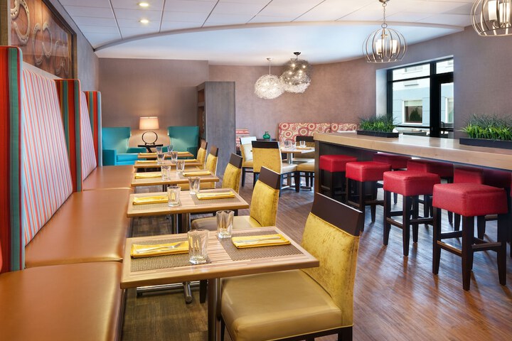 Hotel Indigo Cleveland-Beachwood by IHG