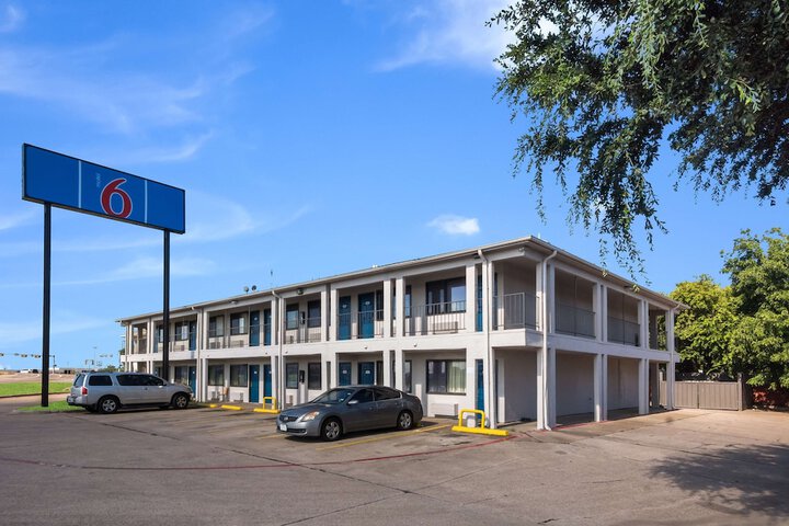 Hotel 2 of 31