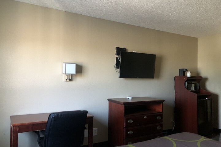Room 11 of 45