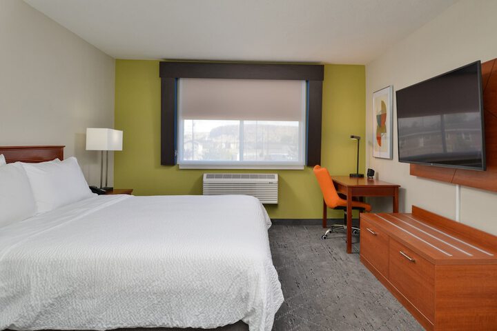 Room 34 of 75