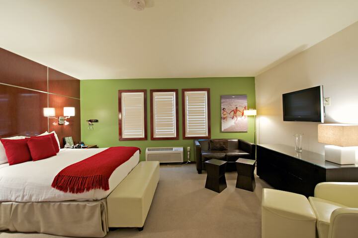 Room 13 of 43