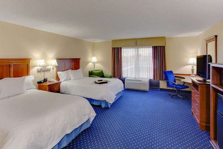 Room 28 of 47
