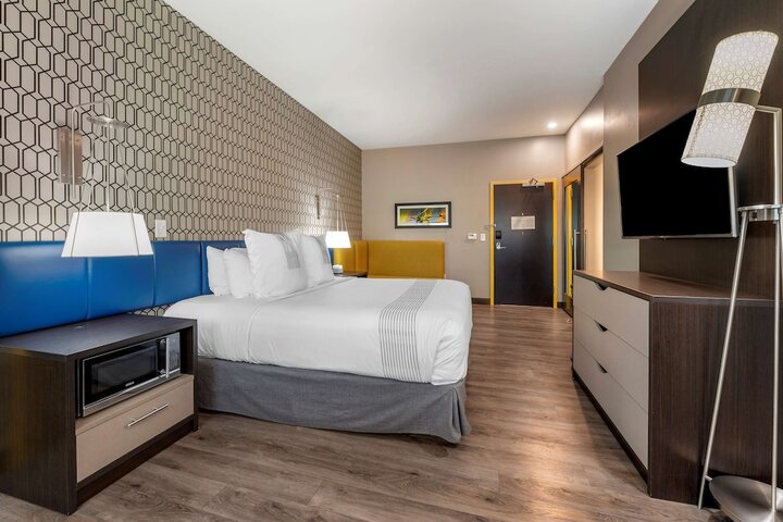 Room 19 of 24