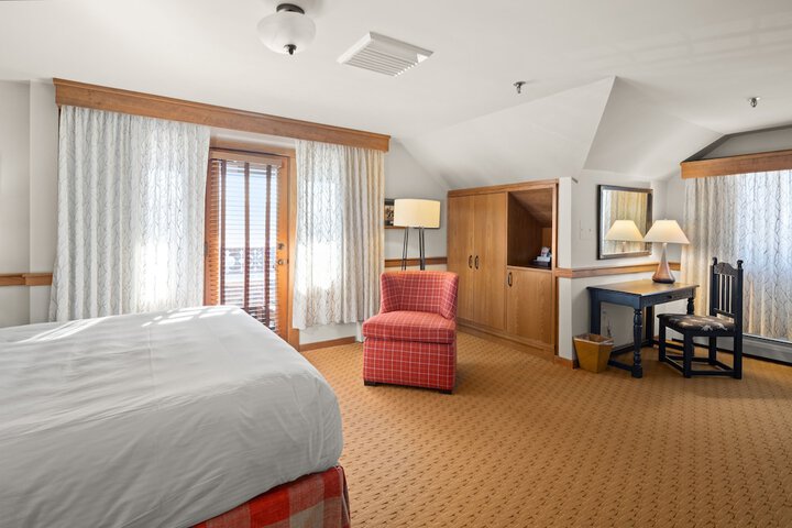 Room 82 of 110