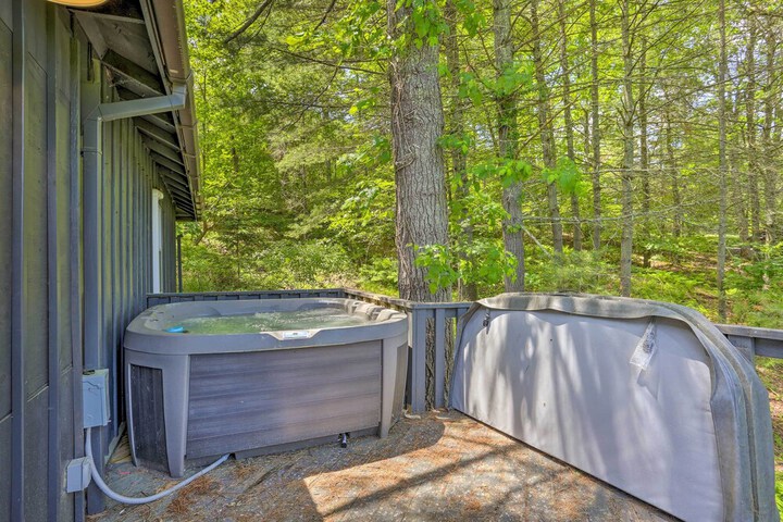 Catskills Sanctuary w / Lake Access + Hot Tub