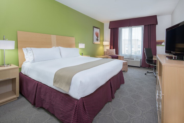 Holiday Inn Express Hotel & Suites Clute - Lake Jackson by IHG