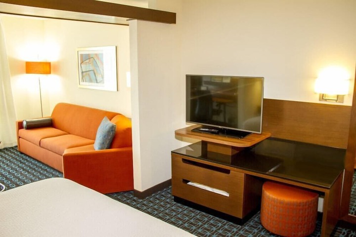 Wavecrest Lodge