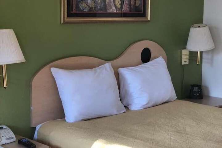 Kelseyville Motel