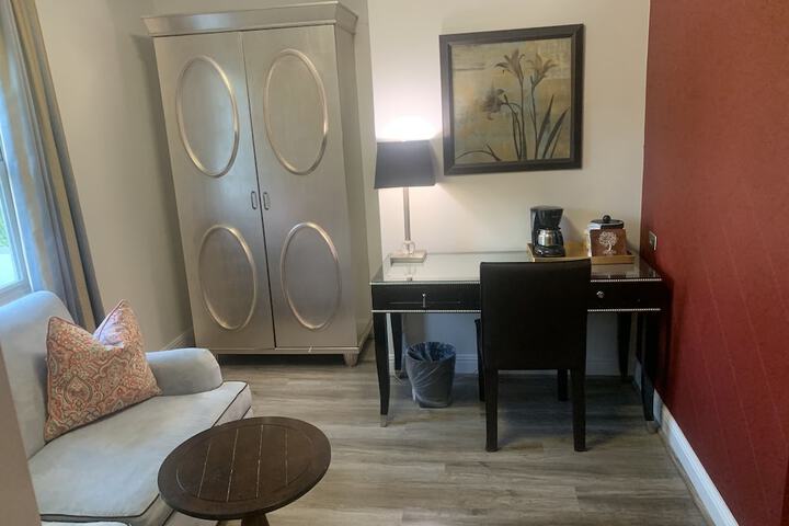 Room 26 of 66