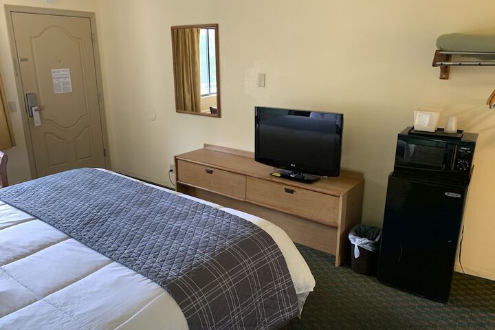 Room 7 of 30