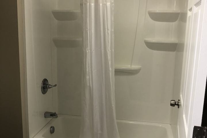 Room 3 of 8