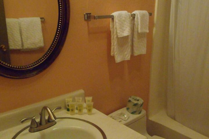 Room 16 of 47